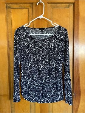 Talbots Black & White Long Sleeve Floral-Damask Scoop Neck Top